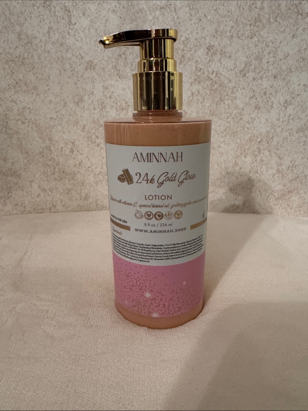 Aminnah 24k Gold Glow Lotion - Pink